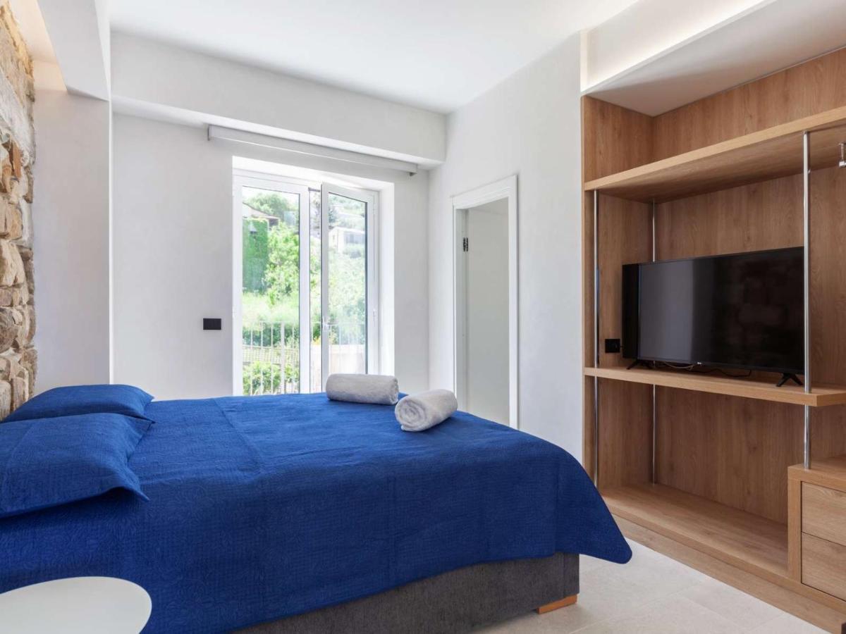 Maina Country Aparthotel
